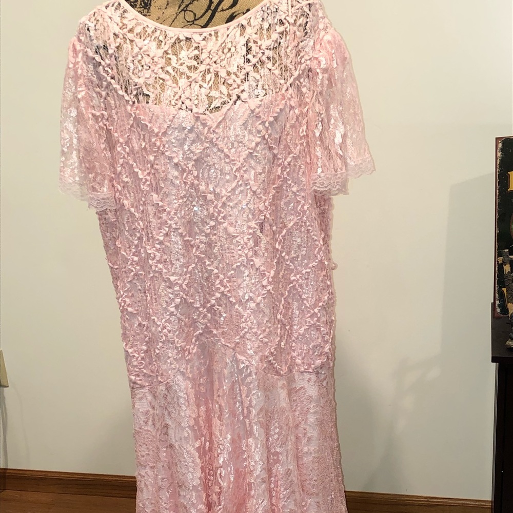 🌸 Sparkly Soft Pink Dress 🌸